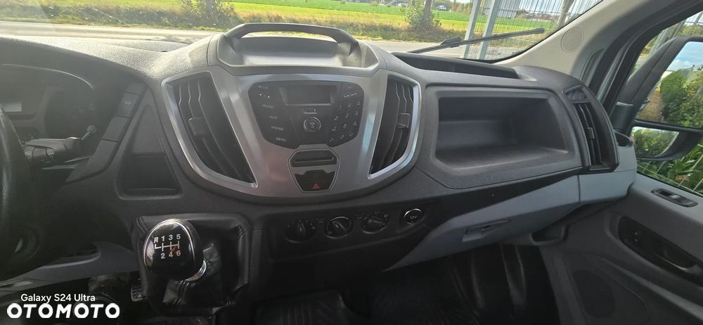 Ford Transit - 18