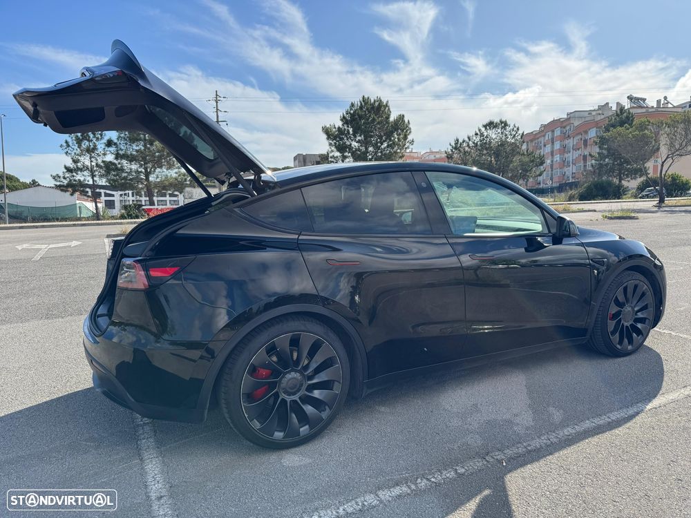 Tesla Model Y Performance Dual Motor AWD - 20