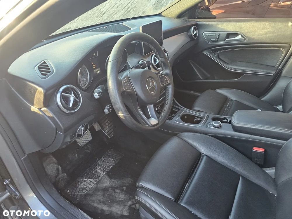 Mercedes-Benz CLA 250 Sport 4-Matic - 24