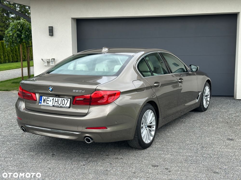 BMW Seria 5 520d Luxury Line - 8