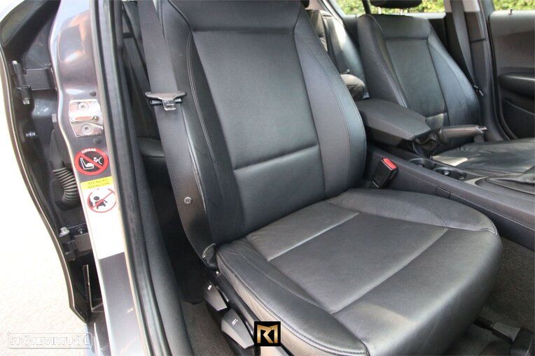 BMW 120 iA Sport - 16