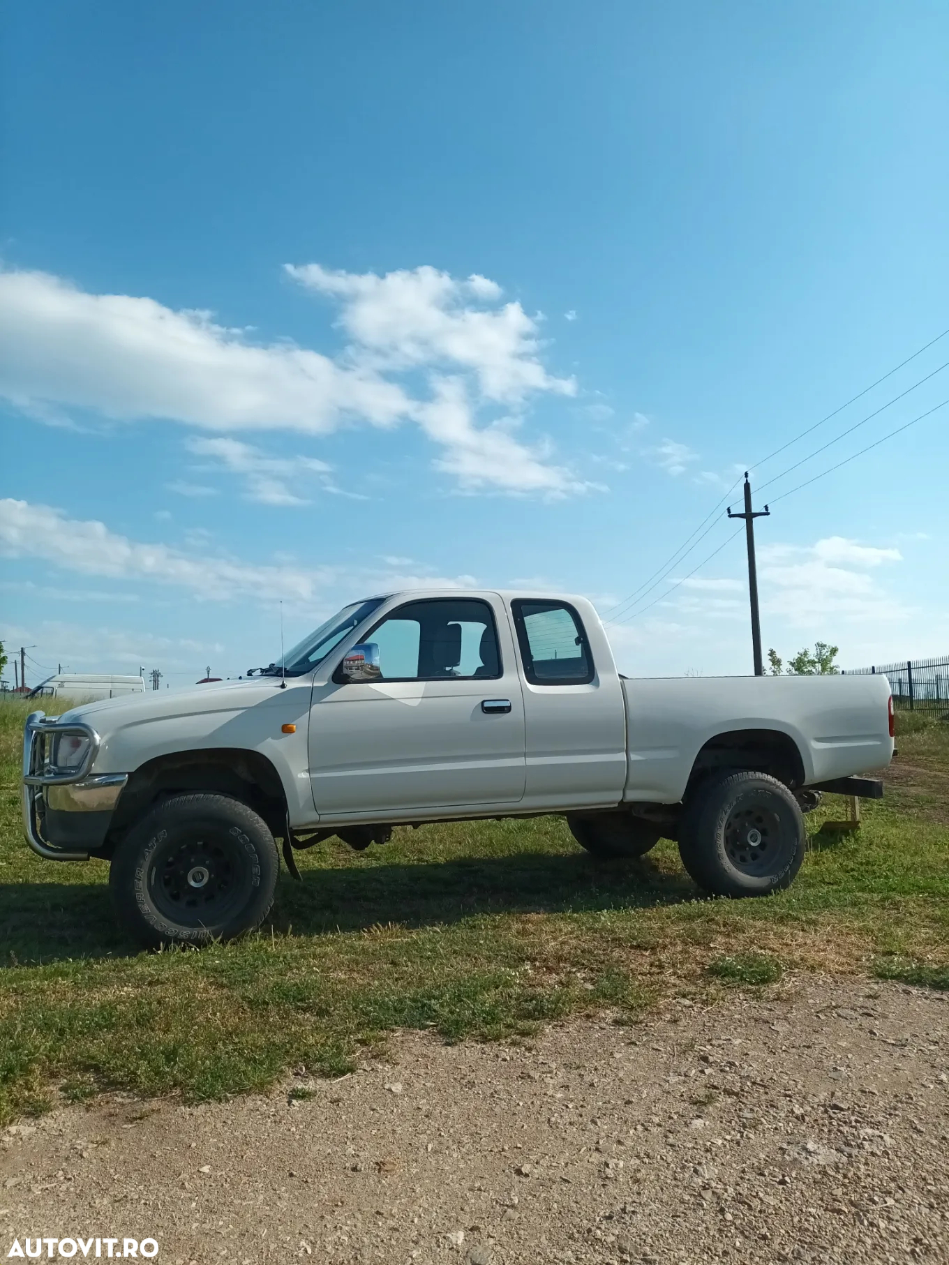 Toyota Hilux - 25
