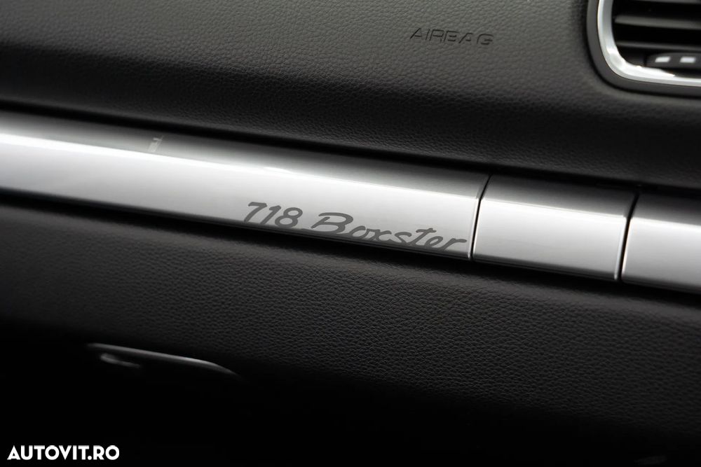 Porsche Boxster 718 PDK - 16