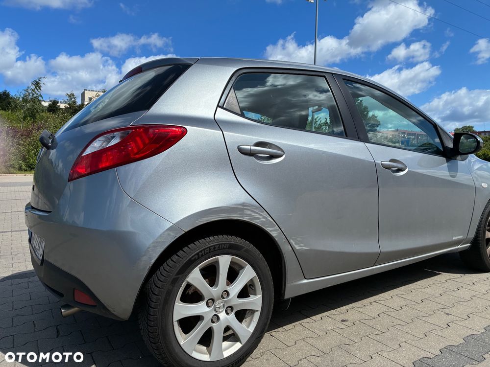 Mazda 2 - 5