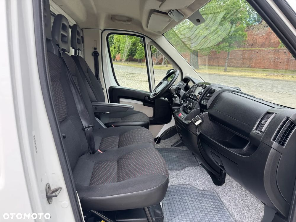 Peugeot Boxer 2.2 HDI 131 KM Winda - 21