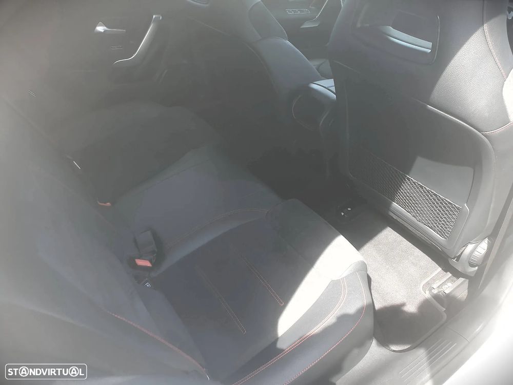 Mercedes-Benz A 180 d AMG Line Aut. - 38
