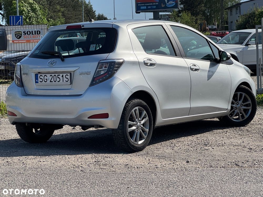 Toyota Yaris 1.4 D-4D Premium - 9