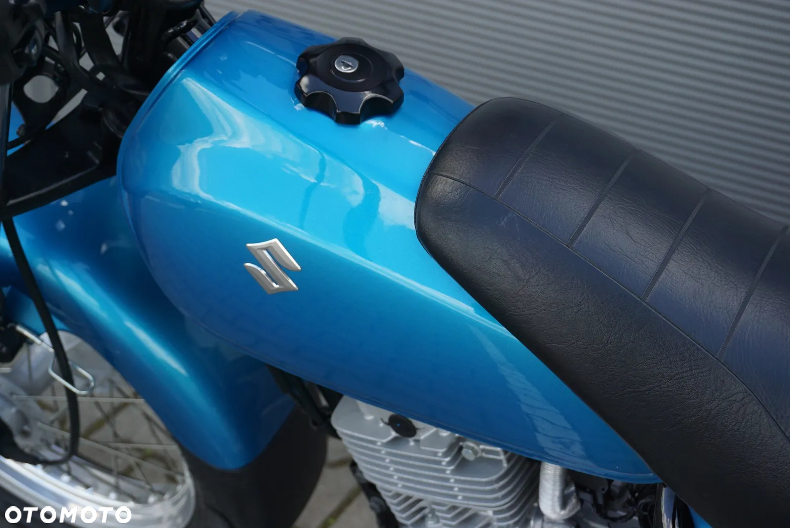 Suzuki RV - 3