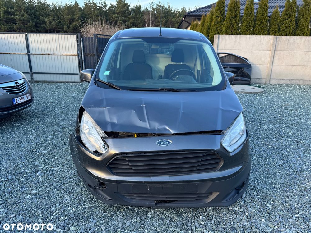 Ford Transit Courier - 2