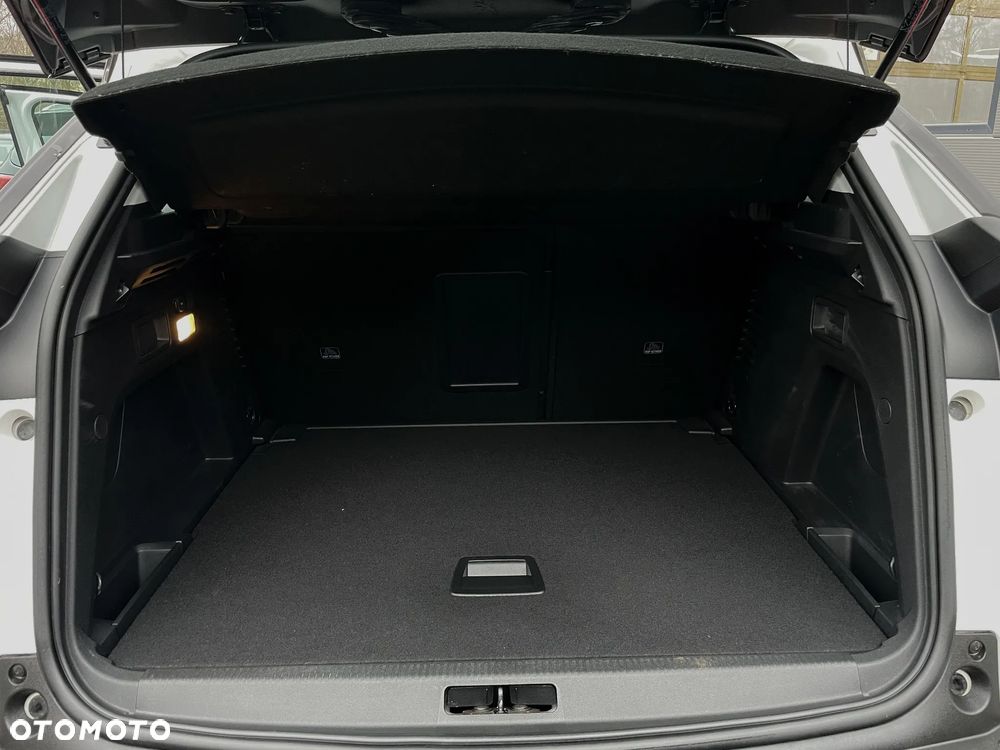 Peugeot 3008 1.2 PureTech GPF Allure S&S - 36