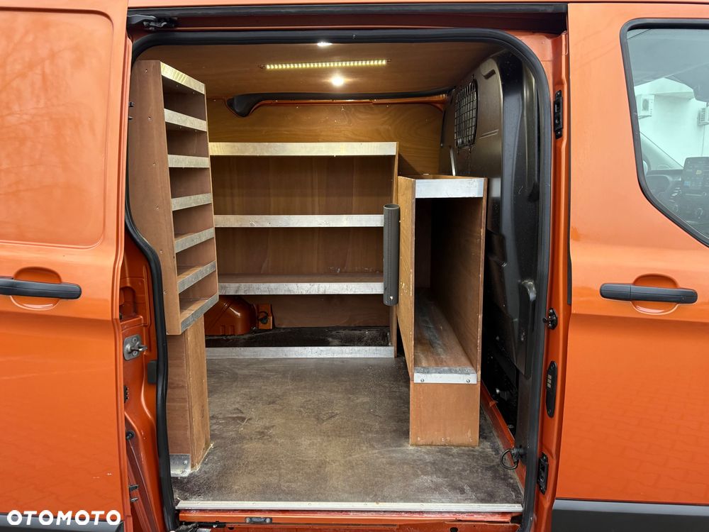 Ford TRANSIT CUSTOM - 20