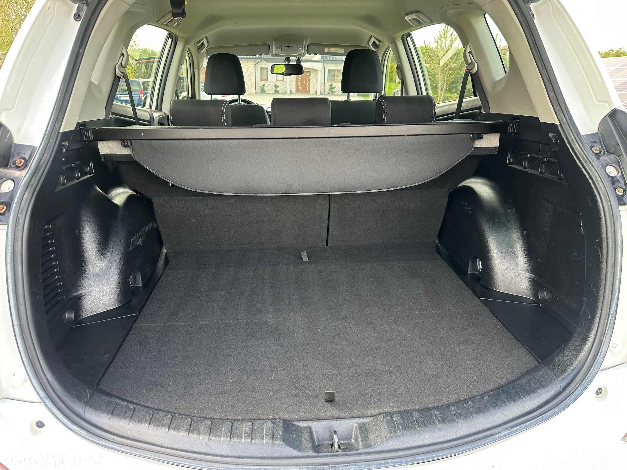 Toyota RAV4 2.0 D-4D Active 4x2 - 9