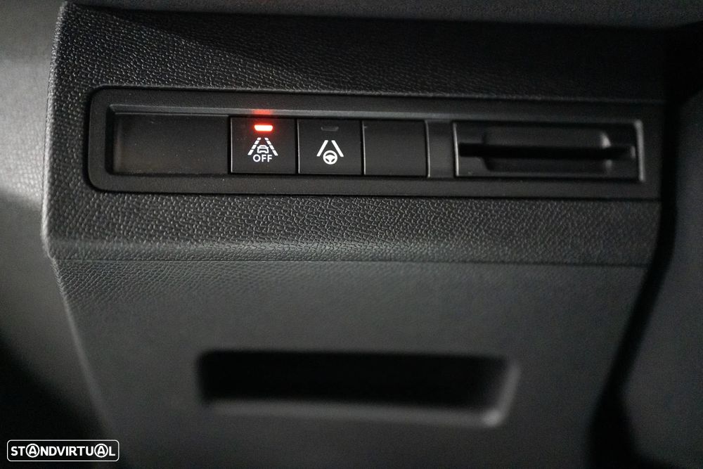 Peugeot 3008 1.5 BlueHDi GT Line EAT8 - 26