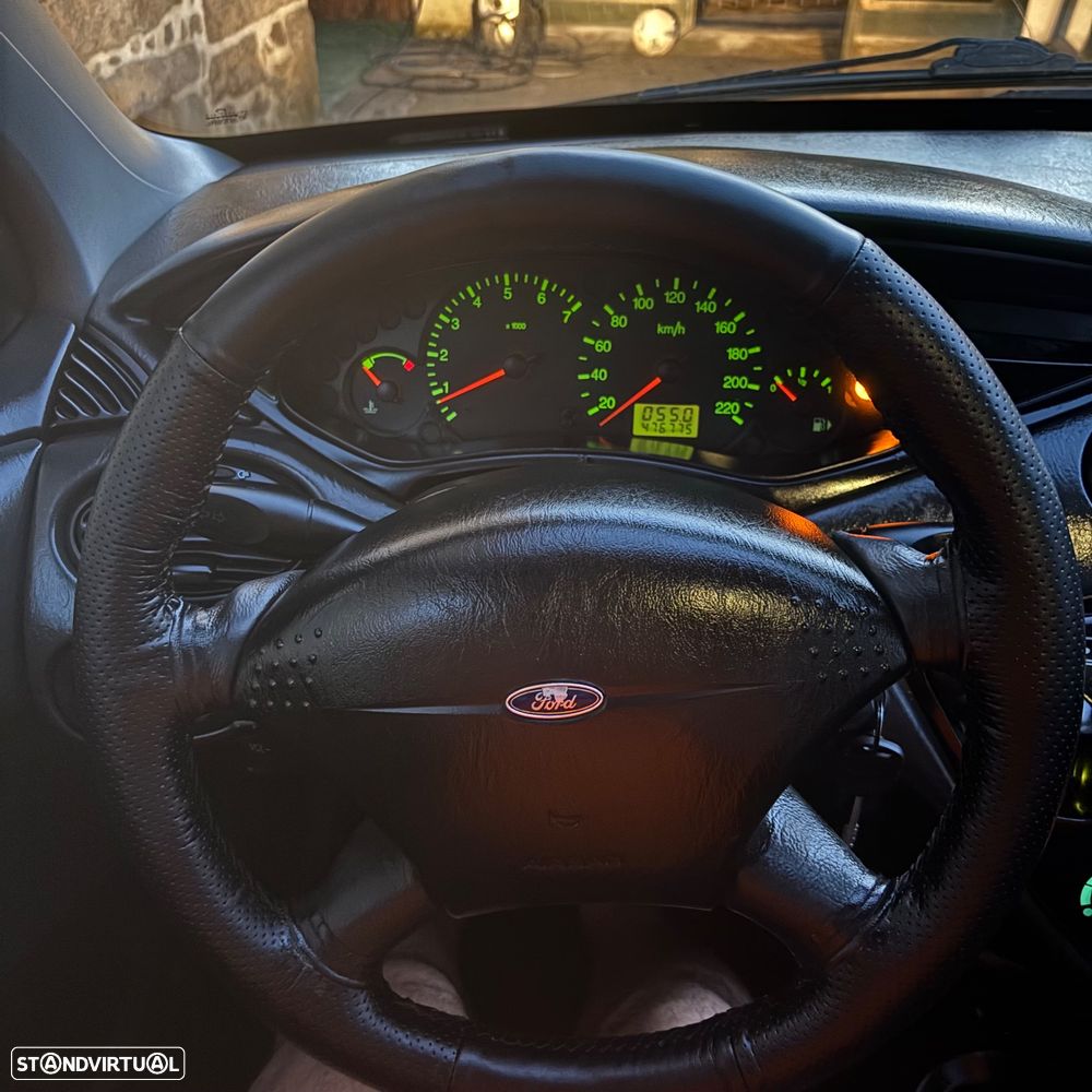 Ford Focus SW 1.8 TDdi Ghia - 5