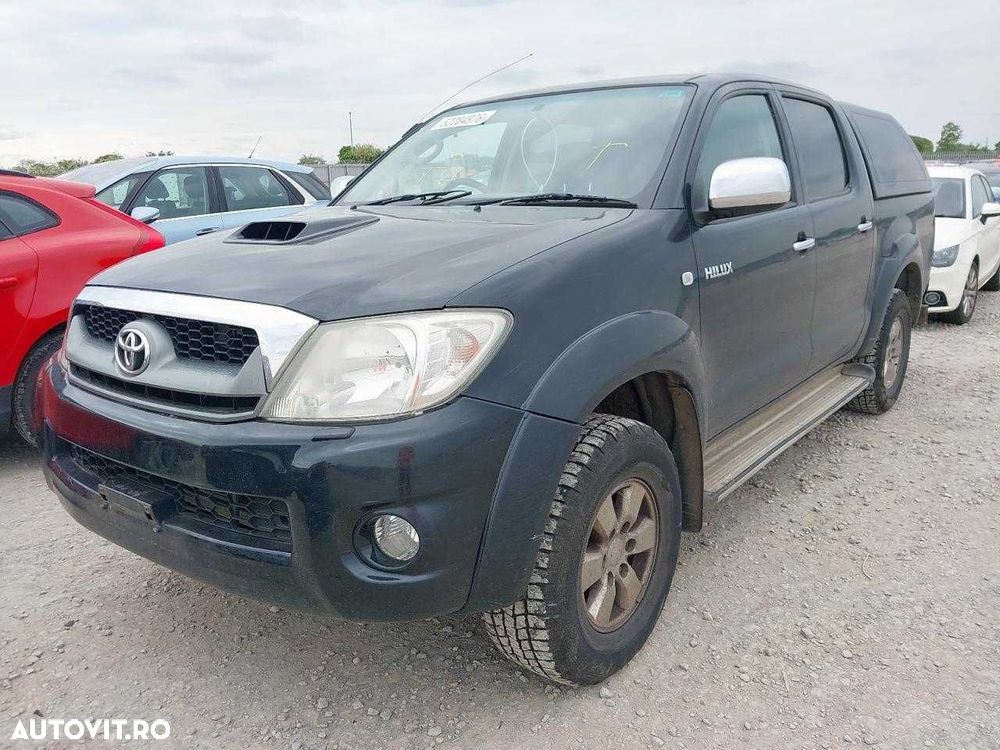 Dezmembrez Toyota hilux  2.5 Diesel 144CP, 2005-2015 - 1