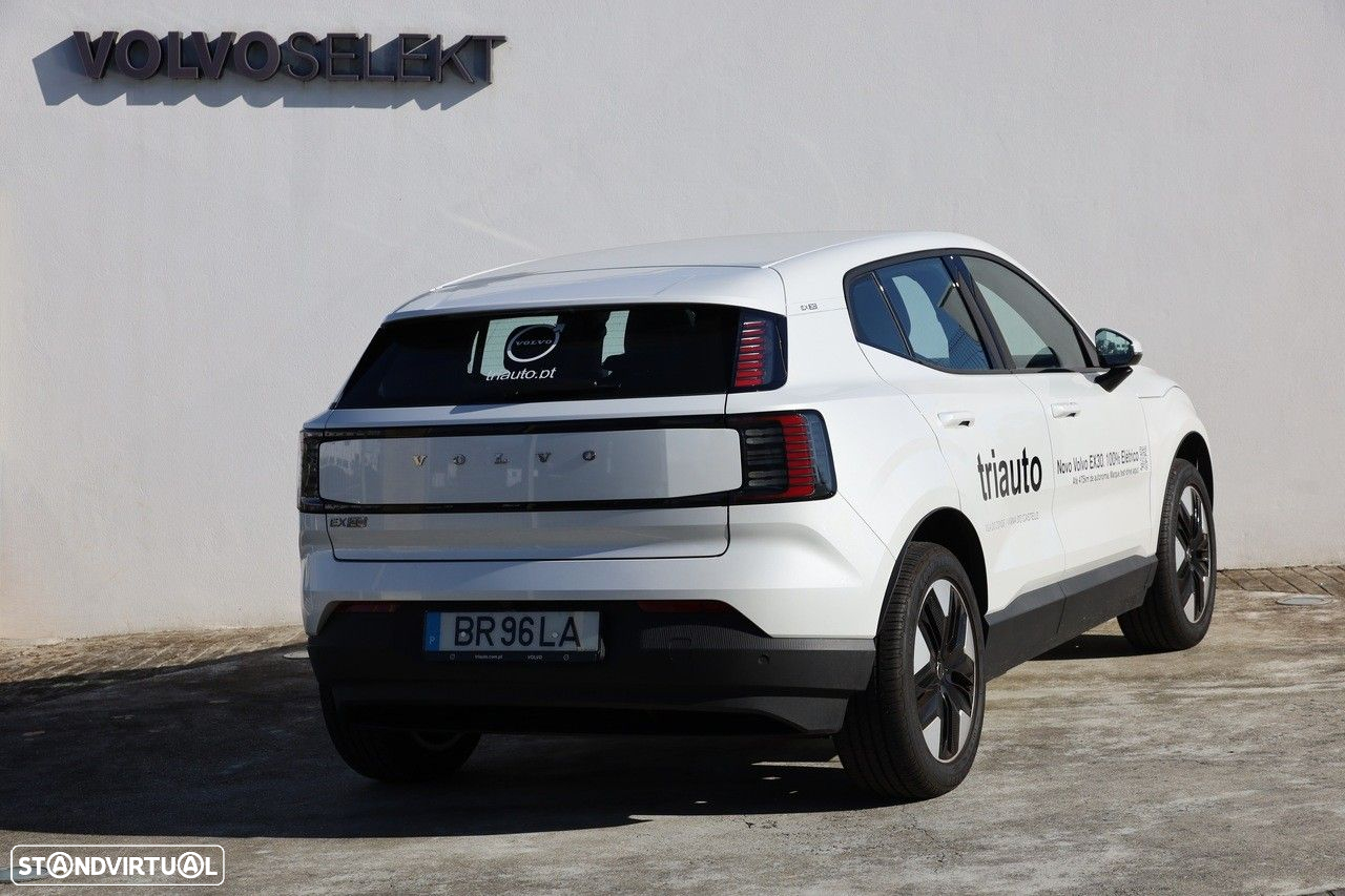 Volvo EX30 69 kWh Single Motor Extended Range Core - 16