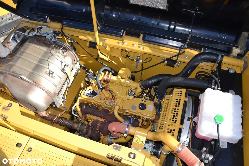 Caterpillar CAT 330 F - 25