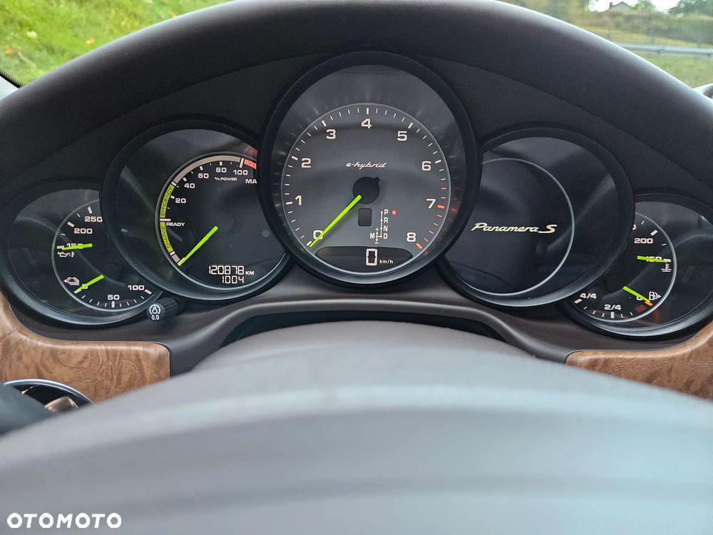 Porsche Panamera S e-Hybrid - 12