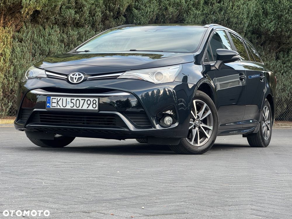 Toyota Avensis - 40