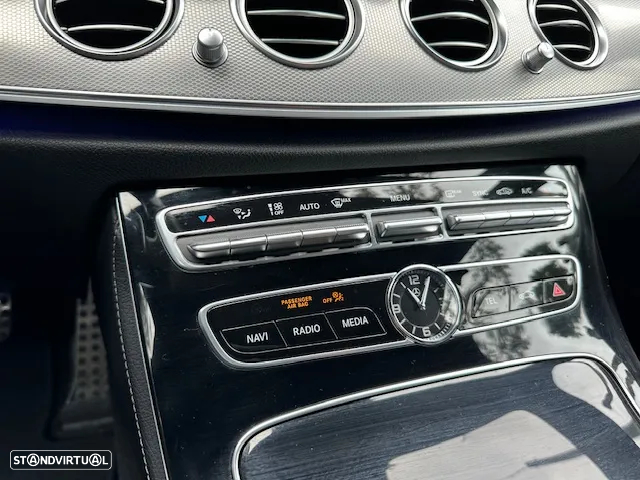 Mercedes-Benz E 300 d AMG Line - 25