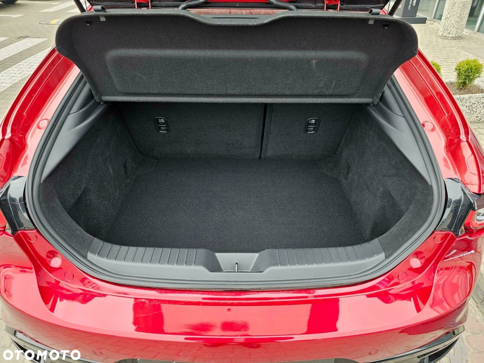 Mazda 3 - 10
