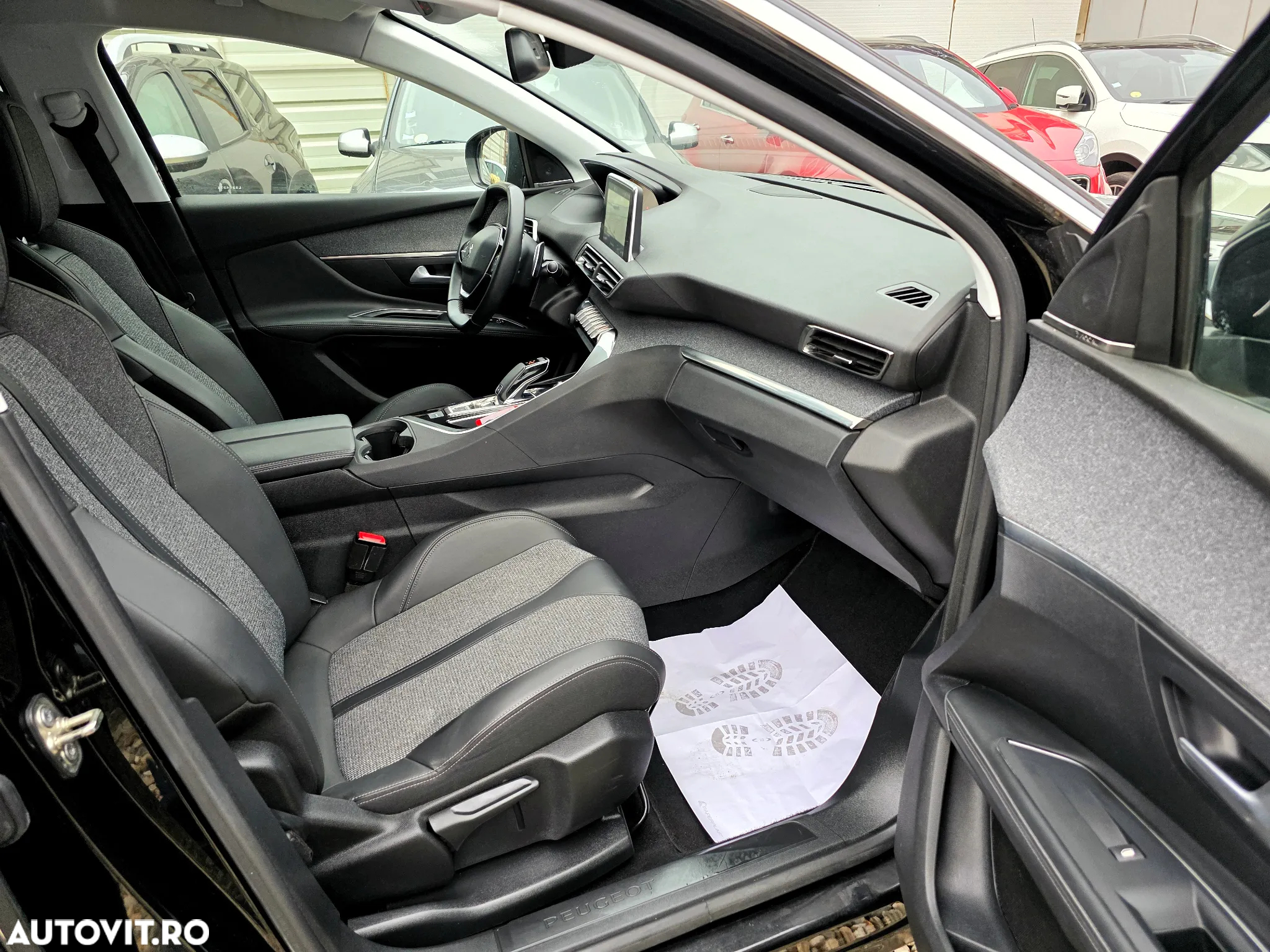 Peugeot 5008 2.0L BlueHDI EAT8 S&S GT Pack - 14