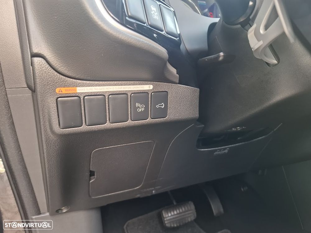 Mitsubishi Outlander - 29