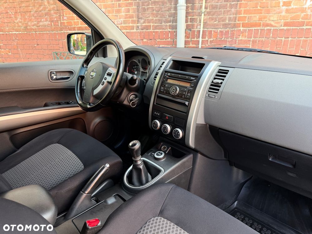 Nissan X-Trail 2.0 dCi XE - 22