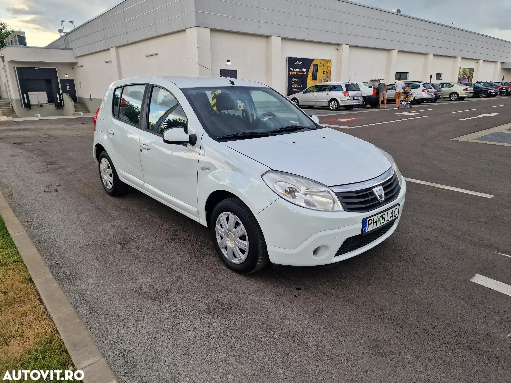 Dacia Sandero 1.4 MPI Laureate - 4