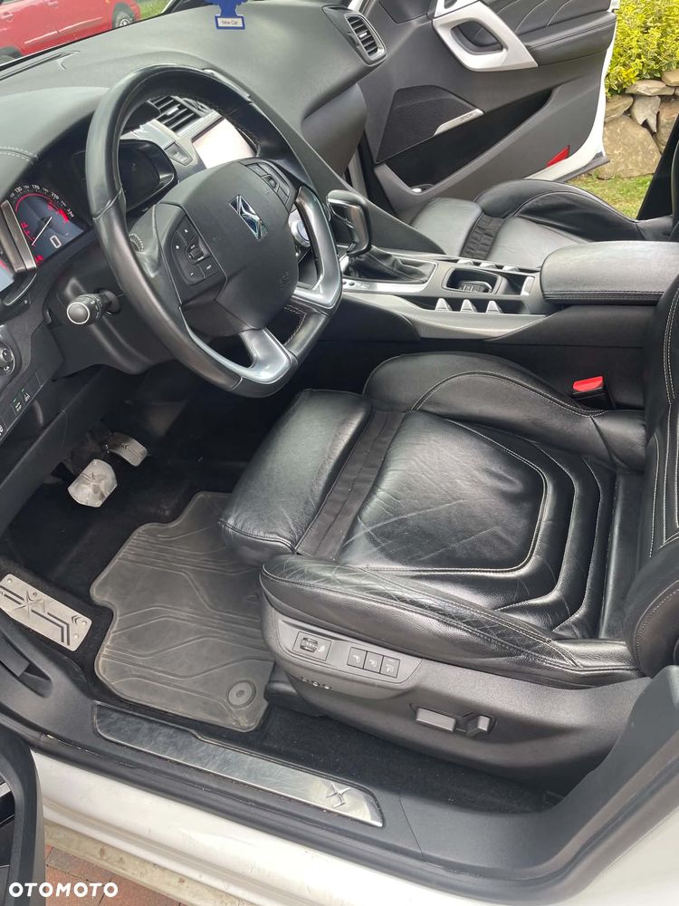 DS Automobiles DS 5 - 6