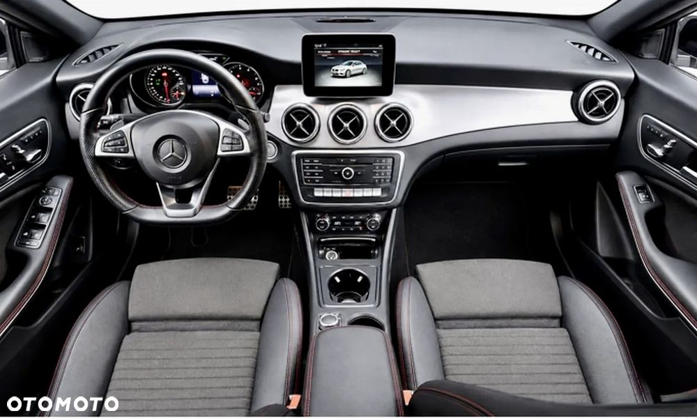 Mercedes-Benz CLA 250 4Matic 7G-DCT AMG Line - 11