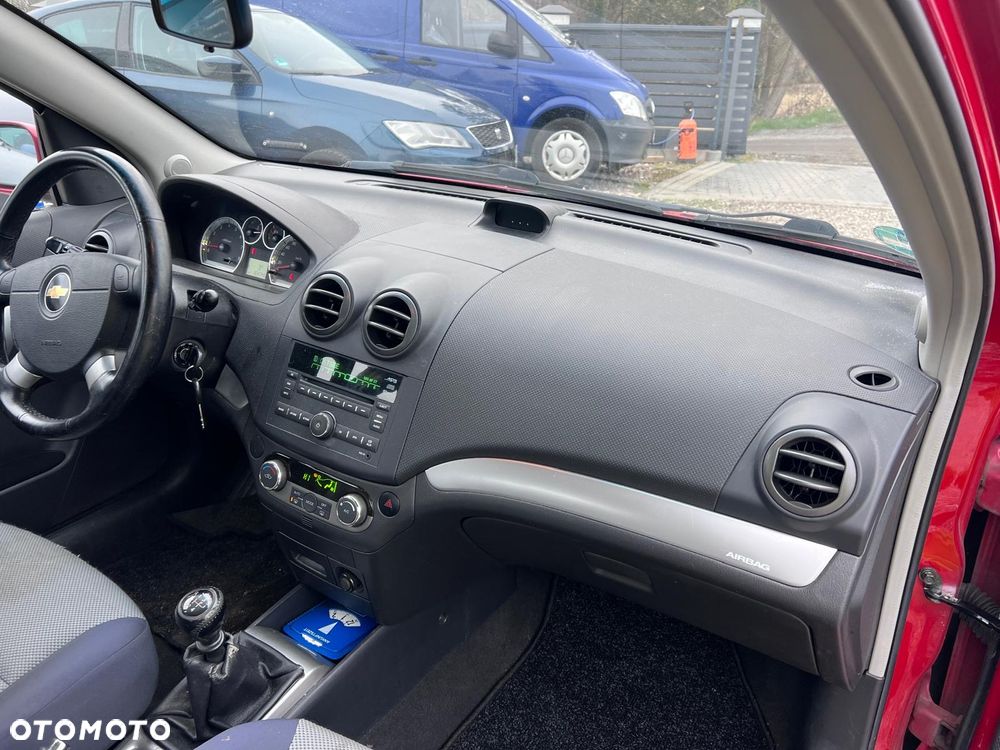 Chevrolet Aveo 1.4 LT - 12