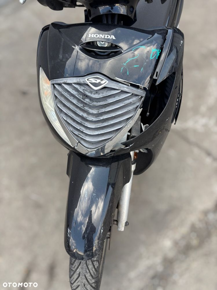 Honda SH - 9