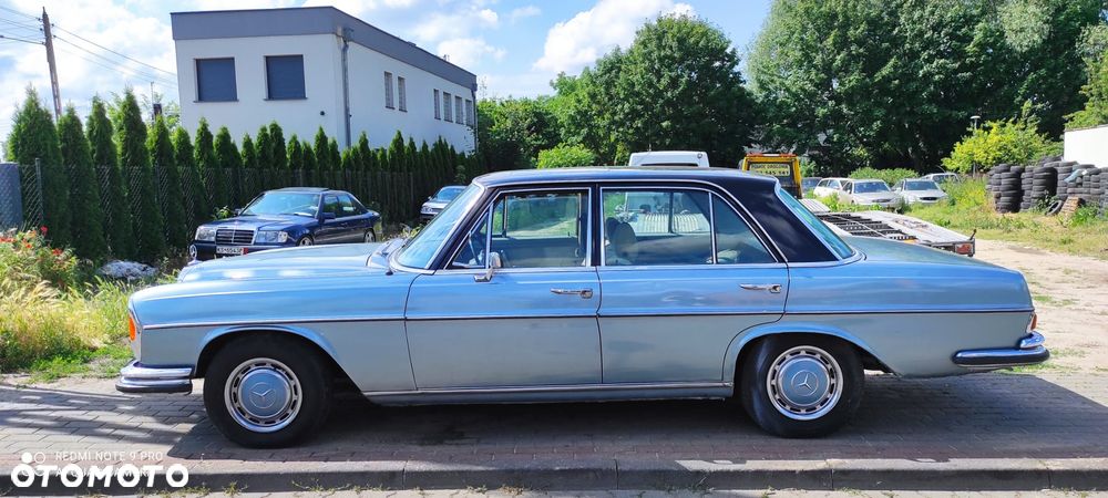 Mercedes-Benz W111 - 3