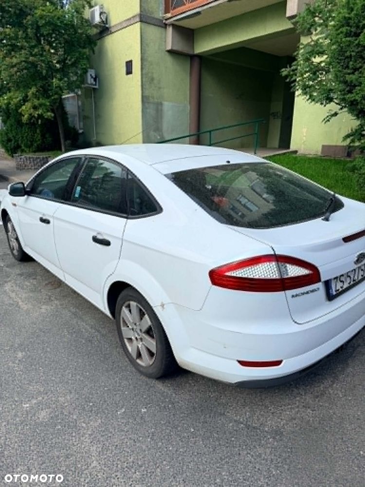 Ford Mondeo 1.8 TDCi Ambiente - 4