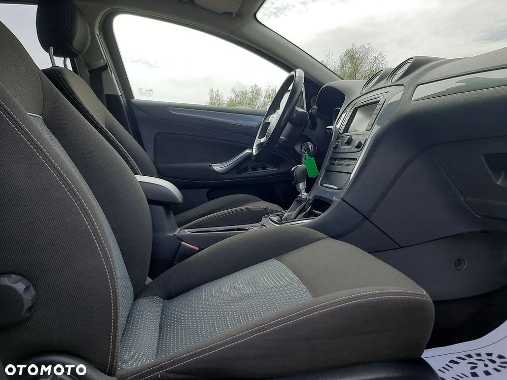 Ford Mondeo 1.6 TDCi Titanium - 22