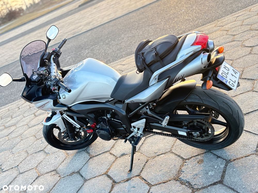 Yamaha FZ6 - 6