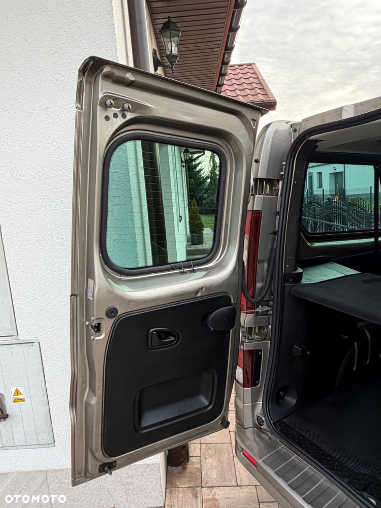 Opel Vivaro - 15