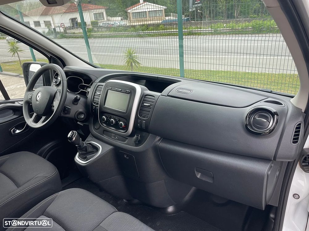 Renault Trafic 2.0 dCi IVA Dedutível - 22