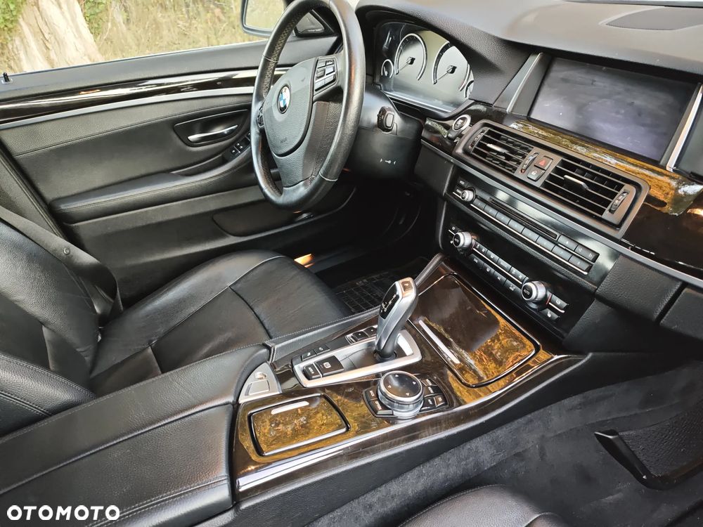 BMW Seria 5 535i - 17