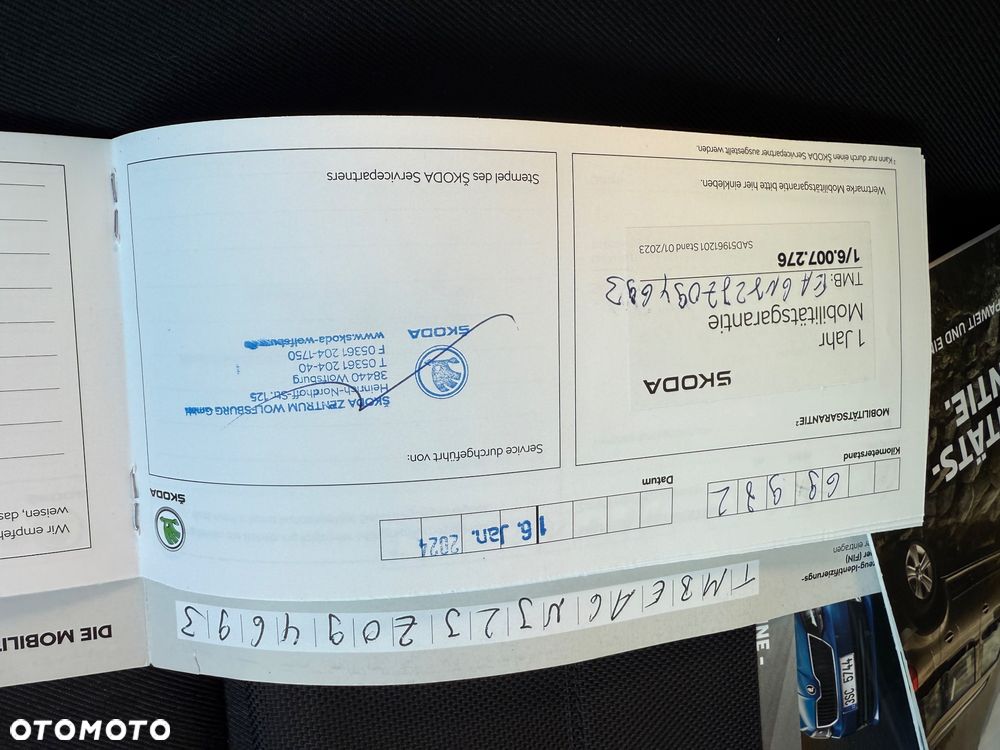 Skoda Fabia 1.0 MPI Cool Edition Red & Grey - 33