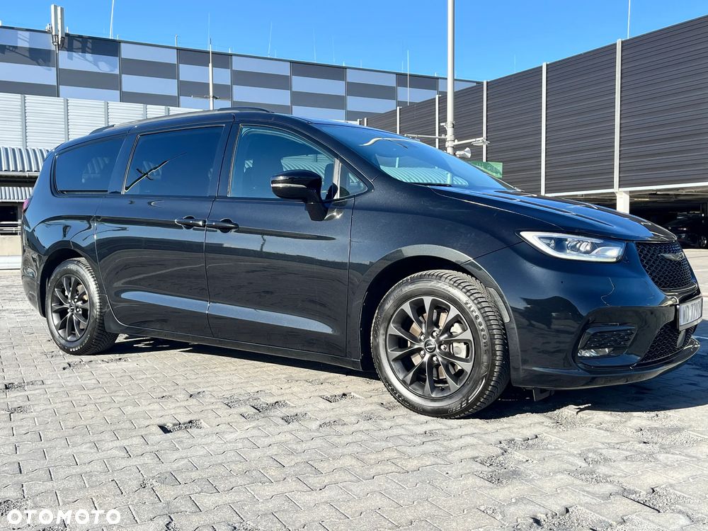 Chrysler Pacifica - 10