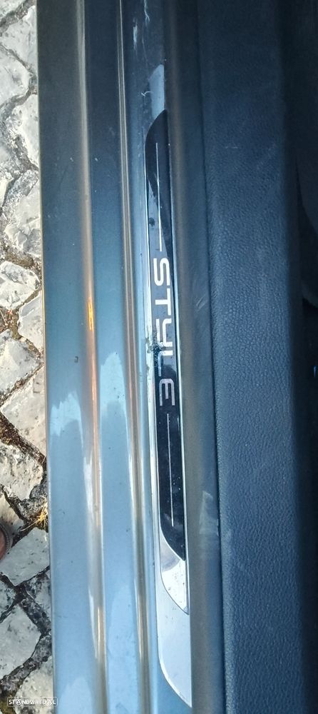 VW Golf Variant 1.6 TDi DPF BlueMotion Style - 9