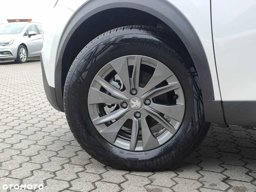 Peugeot 2008 1.2 PureTech Active Pack S&S EAT8 - 9