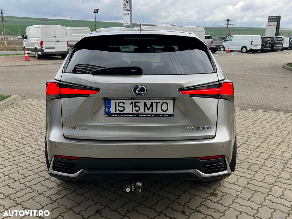 Lexus Seria NX 300h AWD Luxury - 4