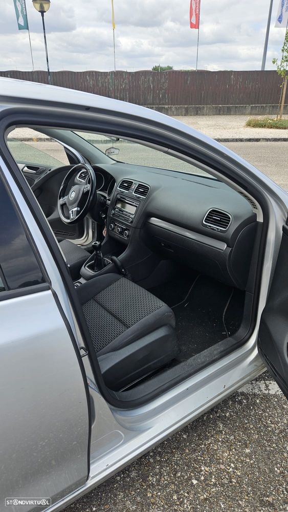 VW Golf 1.6 TDi Edition - 9