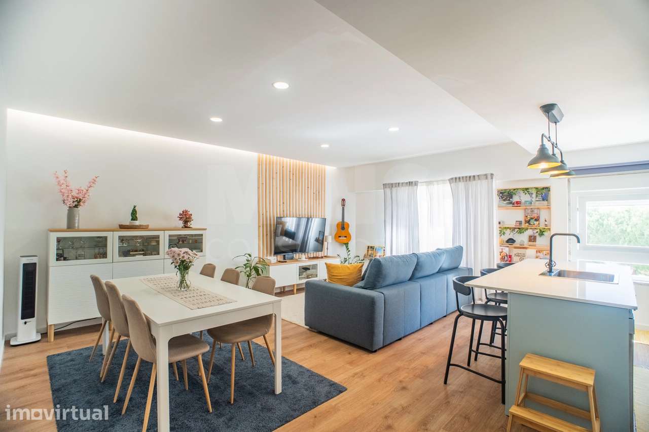 T3 Totalmente Remodelado, em prédio com 2 Elevadores - Grande imagem: 2/28