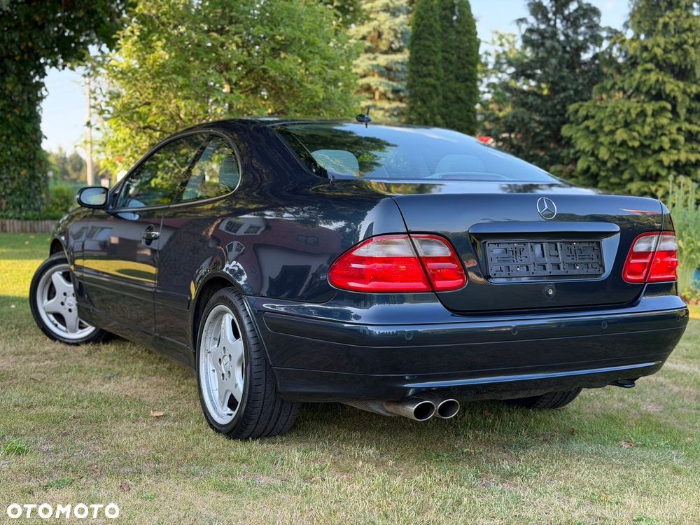Mercedes-Benz CLK - 3