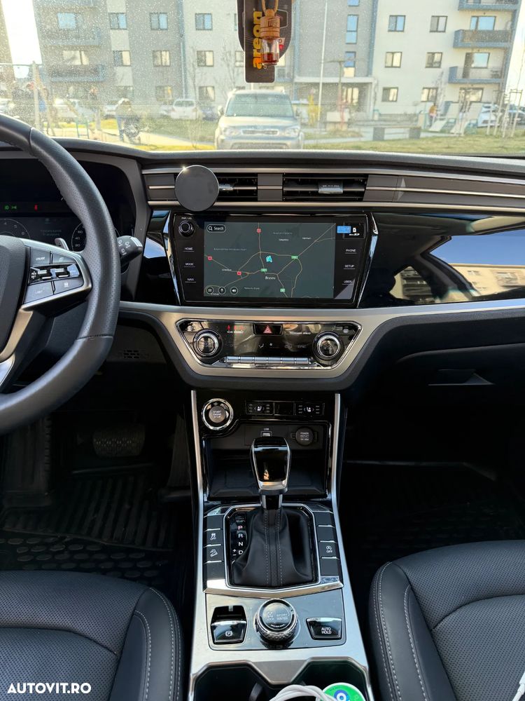 KGM Korrando 1.5 GDI Turbo AT Premium - 12