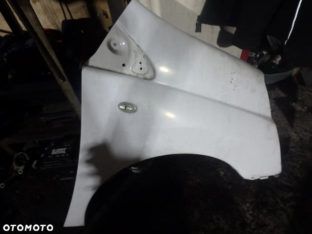 Błotnik prawy i lewy Citroen Jumpy Scudo - 2